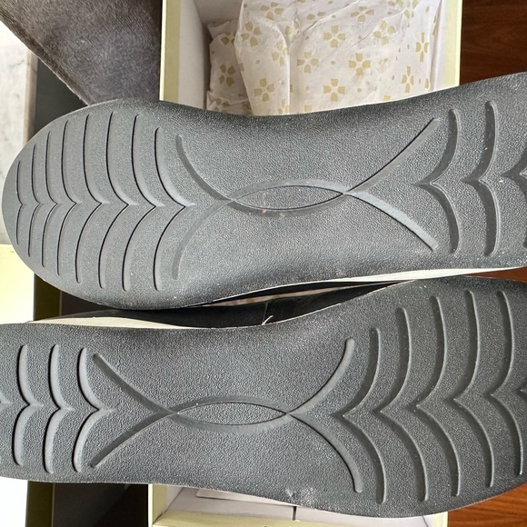 Naturalizer - Picture 2 of 4